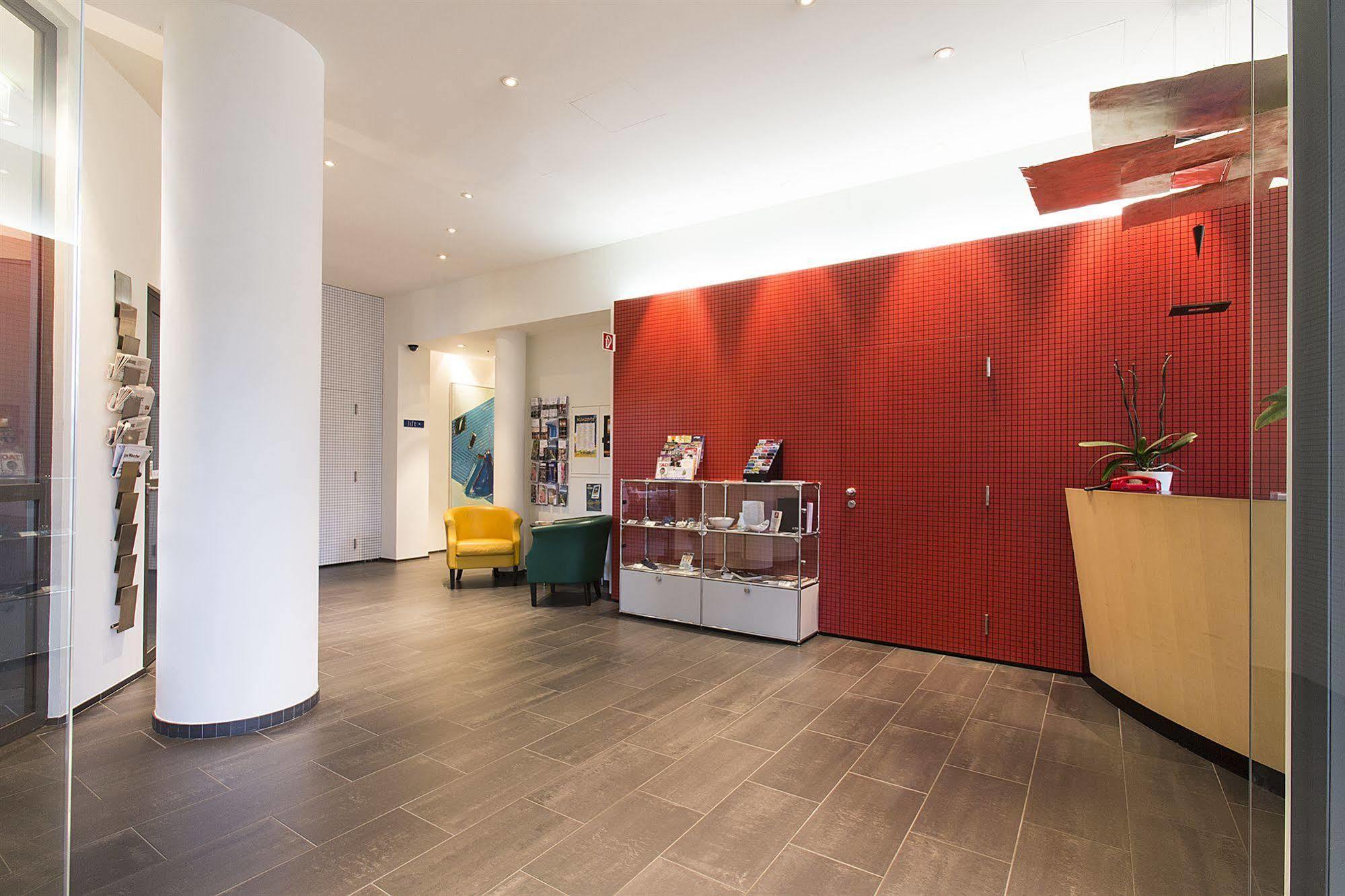 Royal Hotel - Urban Living Basel Exterior photo